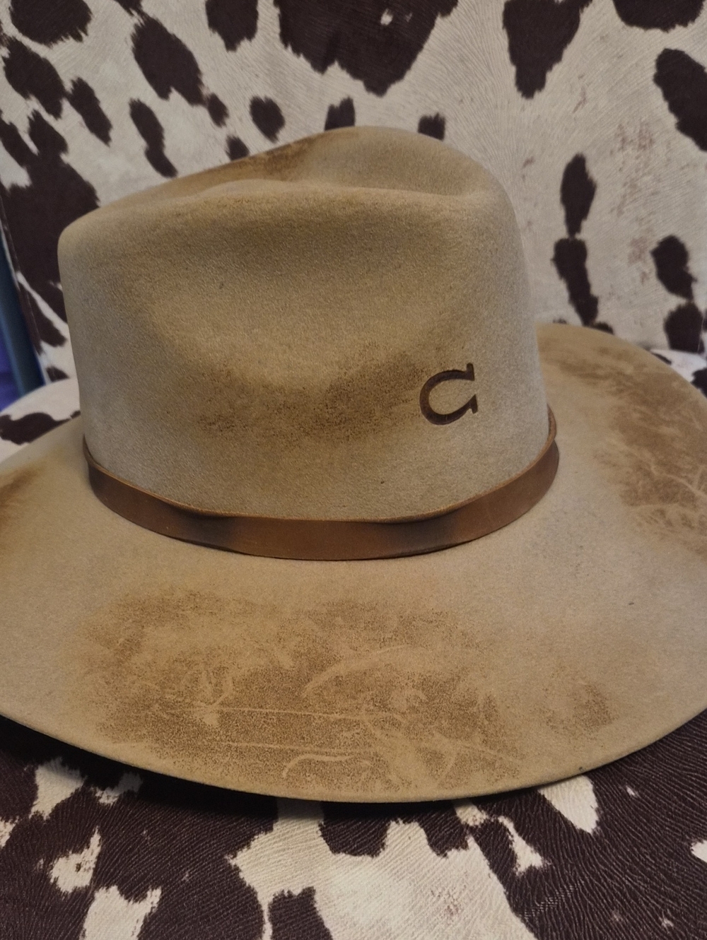🤠🩵Distressed Charlie1 Taupe Western Hat🤠🩵